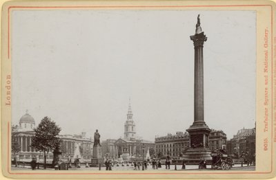 Postkarte mit einem Bild der Nelsonsäule von English Photographer